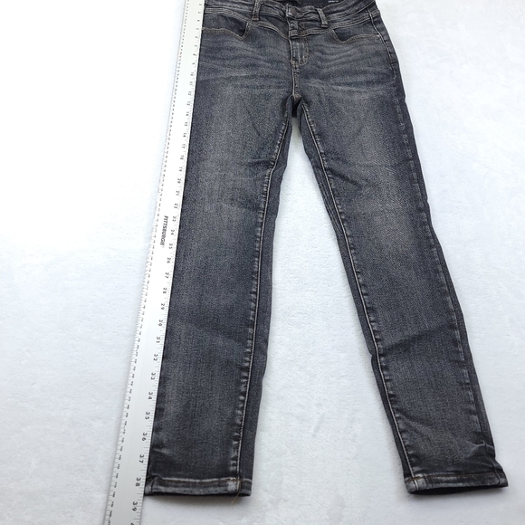 Judy Blue Skinny Faded Black Jeans Jb88287 Size 11/30 28x27
Waist 15”. - Picture 7 of 10